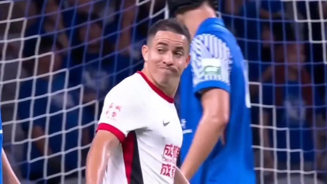 暂时互交白, 一场