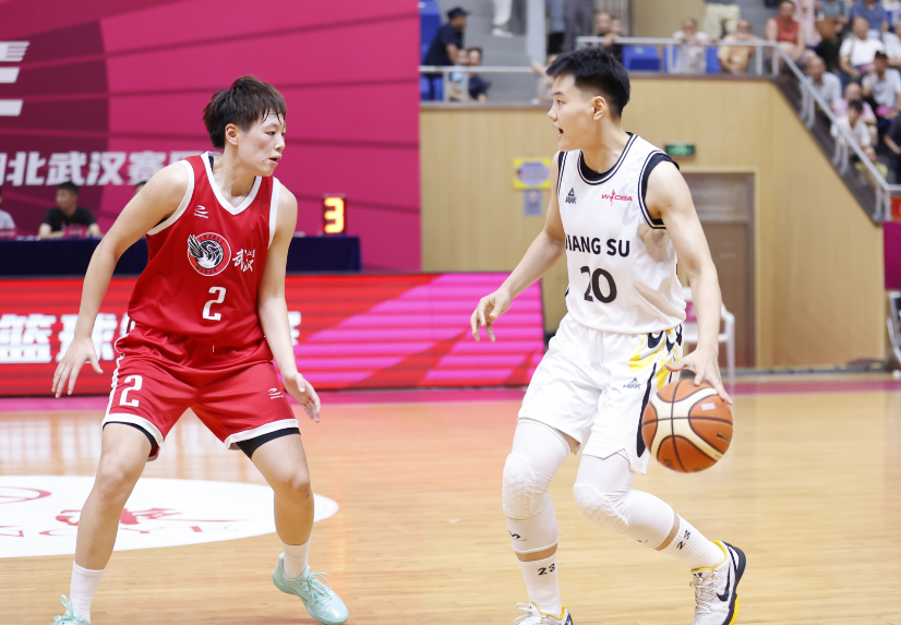 依然是一边, http